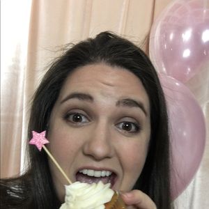 Meet your Posher, Brianne